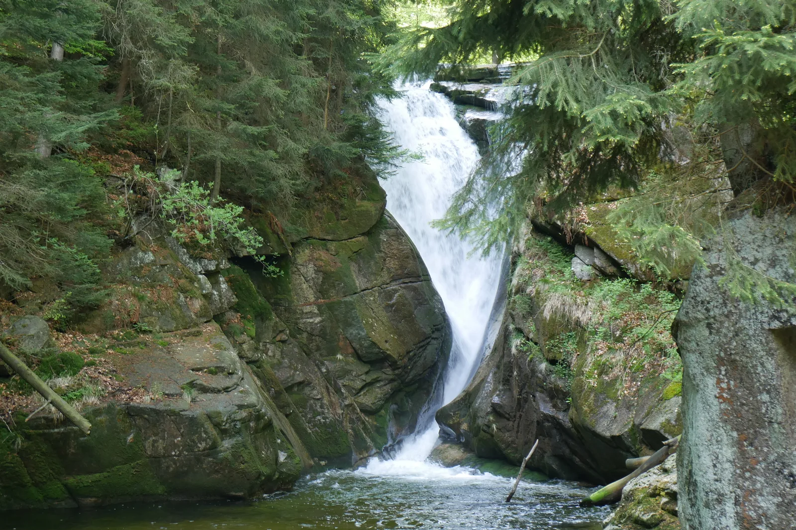 Szklarka Waterfall